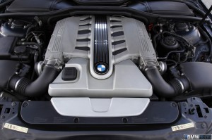 bmw-v12-21